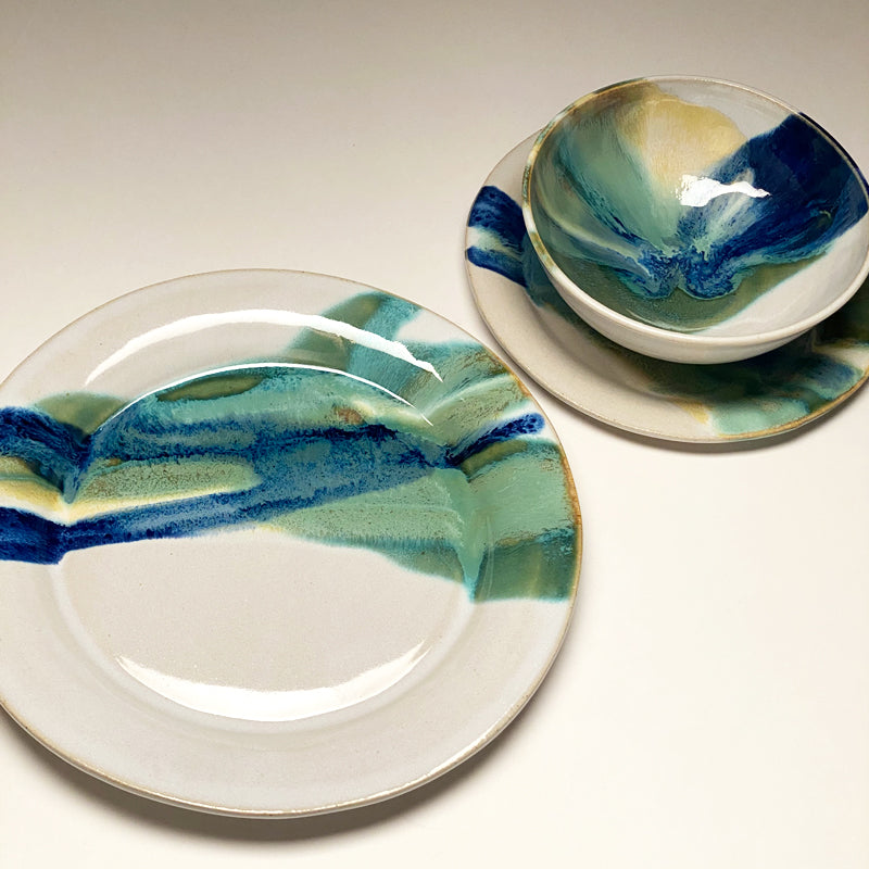 Place Setting in Zaforo Glaze